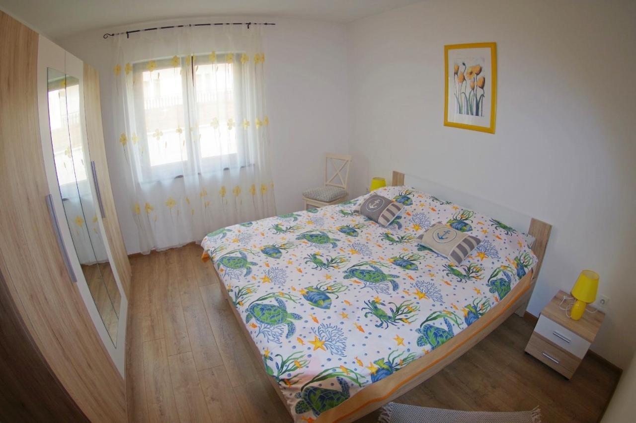 Apartments Tina & Denis Pula Zewnętrze zdjęcie