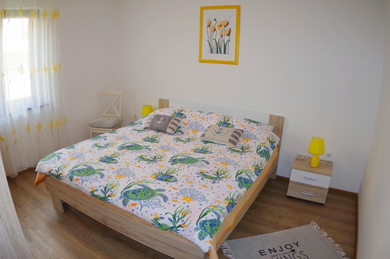 Apartments Tina & Denis Pula Zewnętrze zdjęcie