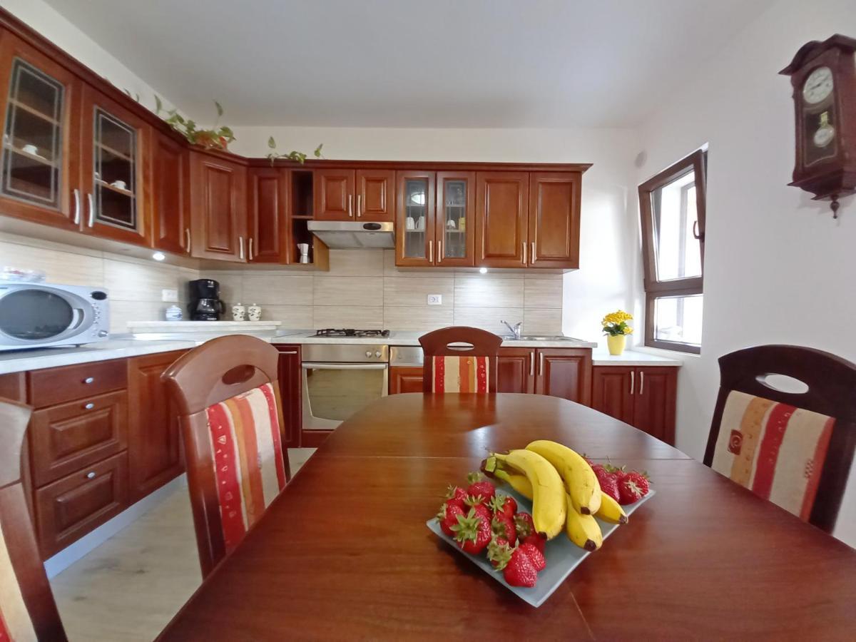 Apartments Tina & Denis Pula Zewnętrze zdjęcie